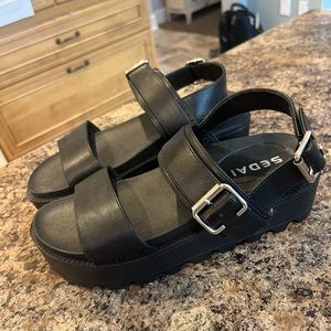 Women’s Black Buckle Platform Sandals, chunky waved heel